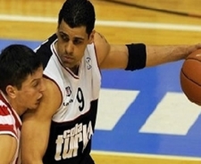 Beşiktaş Cola Turka avantajlı döndü: 80-80