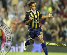 F.Bahçe Ronaldinho'yu mu alıyor?