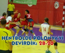 Hentbolde Polonya'yı devirdik: 28-20