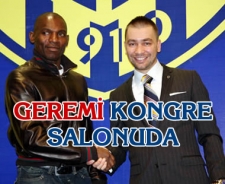 Geremi kongre salonunda