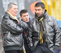 Lemerre futbolcularını kutladı