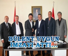 Bülent Uygun resmi sözleşmeyi imzaladı