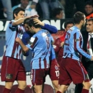 Trabzonspor Aslan'ı devirip lider oldu: 2-0