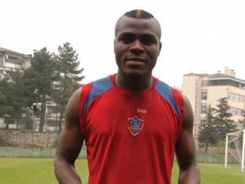 Karabükspor'da Emenike sürprizi