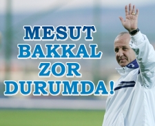 Mesut Bakkal zor durumda!