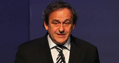 Platini'nin gözü önünde ırkçı taciz