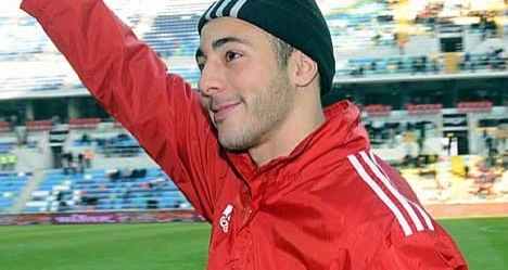 Amrabat savaşları sürüyor...