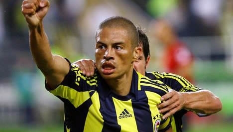 Alex Fenerbahçe'den ayrılıyor...