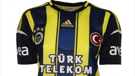 F.Bahçe'den kadınlara özel forma..