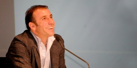 Oğuz Çetin'den Avcı'ya yaylım ateş
