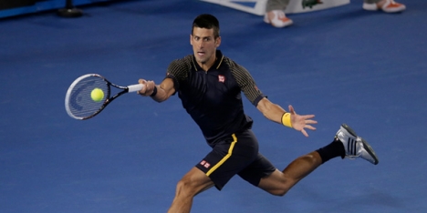 Djokovic ecel terleri döktü