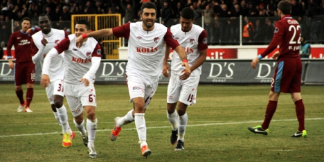 Elazığspor, Trabzonspor'u evinde devirdi..