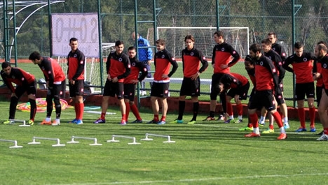 Gençlerbirliği 8 eksikle çalıştı