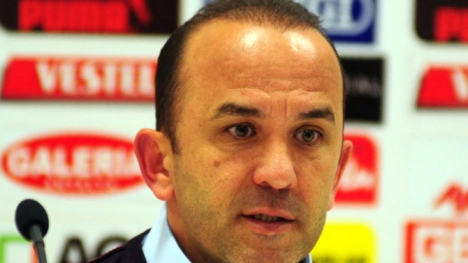 Özdilek oyuncularına teşekkür etti!