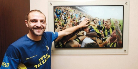 Fenerbahçe, Caner'e imzayı attırıyor..