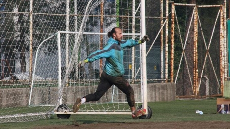 Eray Çalışkan, Giresunspor'da kaldı!