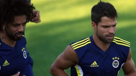Fenerbahçe'de Diego ilk antrenmanda yer aldı..