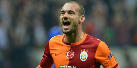 Sneijder devam edemedi!