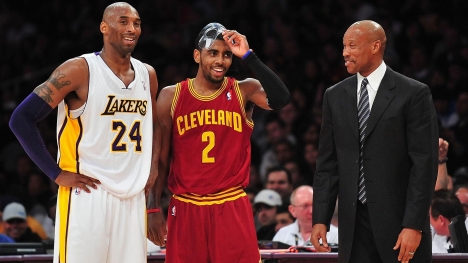Los Angeles Lakers'ın yeni koçu kim oldu?