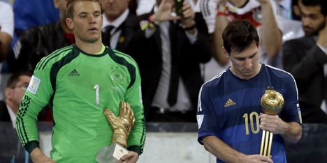 Messi'ye Altın top tesellisi!