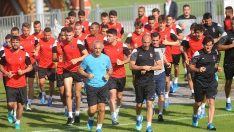 Trabzonspor, ilk maçına çıkıyor..