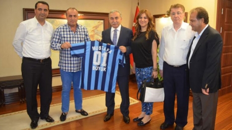 Adana Demirspor, Vali Büyük'ü ziyaret etti..