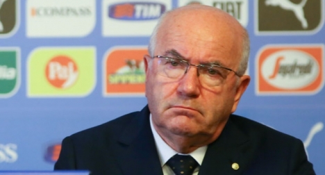 UEFA, Tavecchio'ya soruşturma açtı..