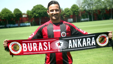 Deniz Naki, St.Pauli'ye geri dönüyor!