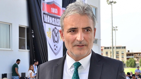 Süleyman da kadro dışı kaldı!