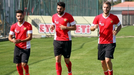 Ünalan: "Oynadığımız futbolda hiçbir sorun yok." 