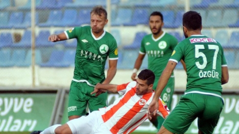 Giresunspor'da ilk galibiyet sevinci!