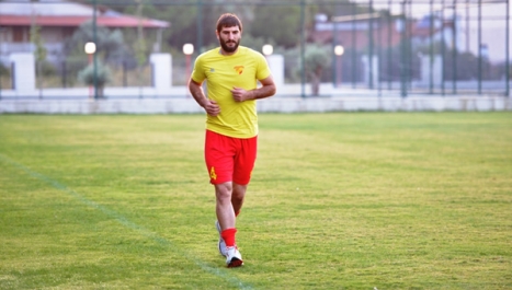 Göztepe'de Metin Depe talihsizliği!
