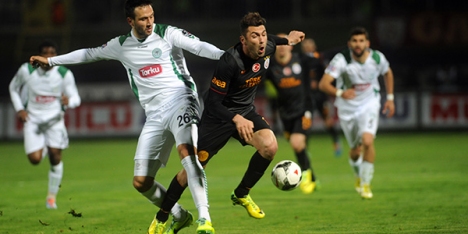 Avrupa defterini erken kapatan Galatasaray lige döndü...