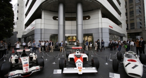McLaren-Honda pilotlarını belirledi