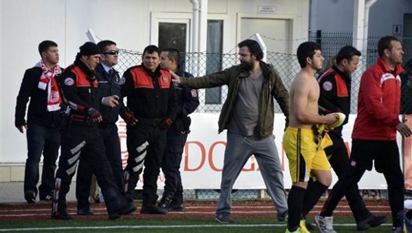 Ortam gerildi, Nejat İşler müdahale etti!