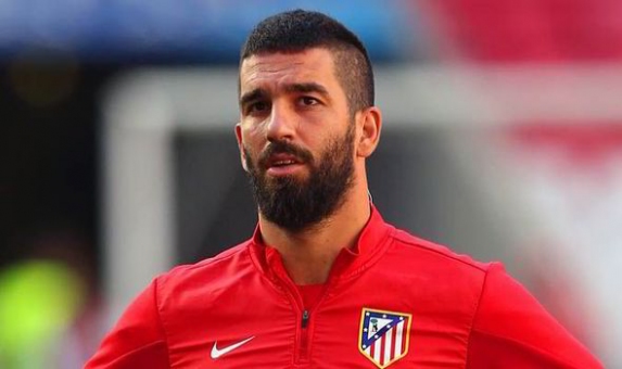 Arda Turan neden seçilemedi?
