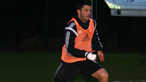 Beşiktaş, Tolgay Arslan'ın lisansını çıkarttı