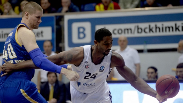 Beşiktaş'a Hilton Armstrong'dan kötü haber