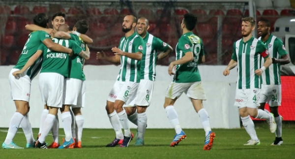 Bursaspor, Mersin İdmanyurdu'nu dağıttı!