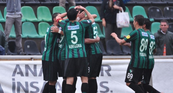 Denizlispor'da transfer yasağı sürecek mi?