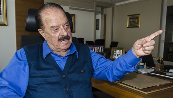 "Mahmut Uslu topu görse bomba zanneder!"