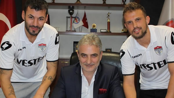 Manisaspor transferde hız kesmiyor..