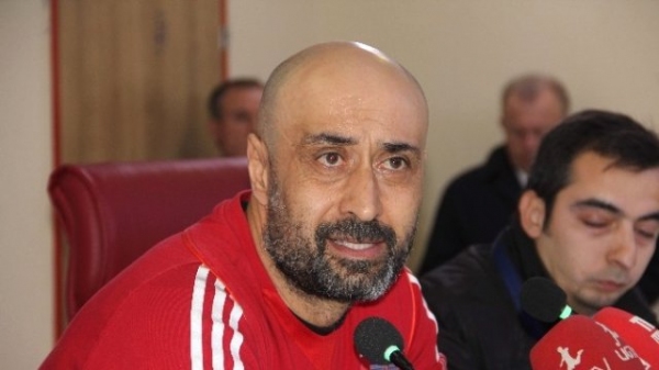Tolunay Kafkas neden istifa etti?