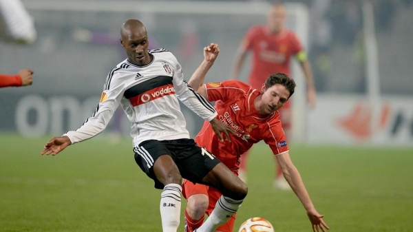 Beşiktaş'ta Atiba Hutchinson elden kaçıyor