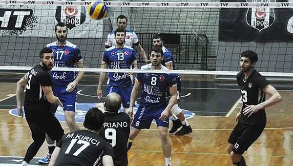 Halkbank, Beşiktaş'a set vermedi!