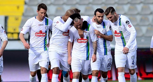 Rizespor deplasmanı seviyor!