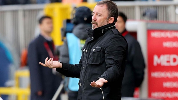 Sivasspor iki öne transfer peşinde...
