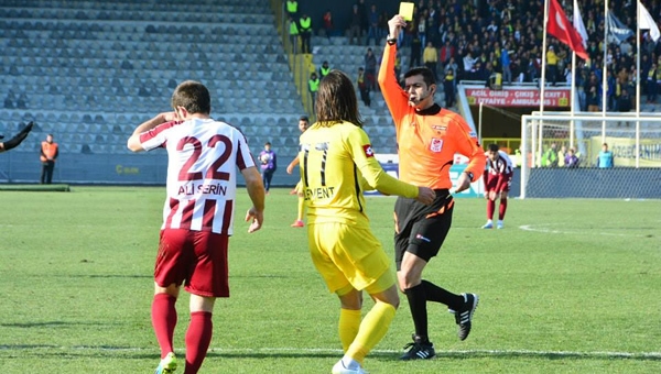 Ankaragücü'nün kartlarla başı dertte!