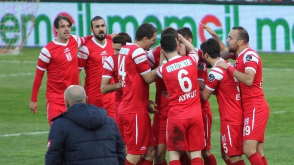 İstatistiklere göre küme düşen ilk takım belli!