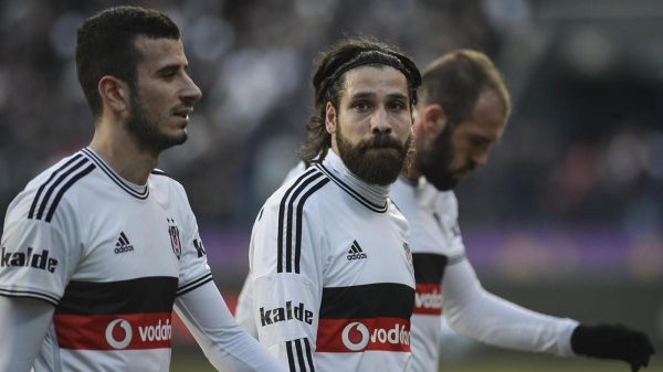 Beşiktaş'ta ilk yolcu belli oldu